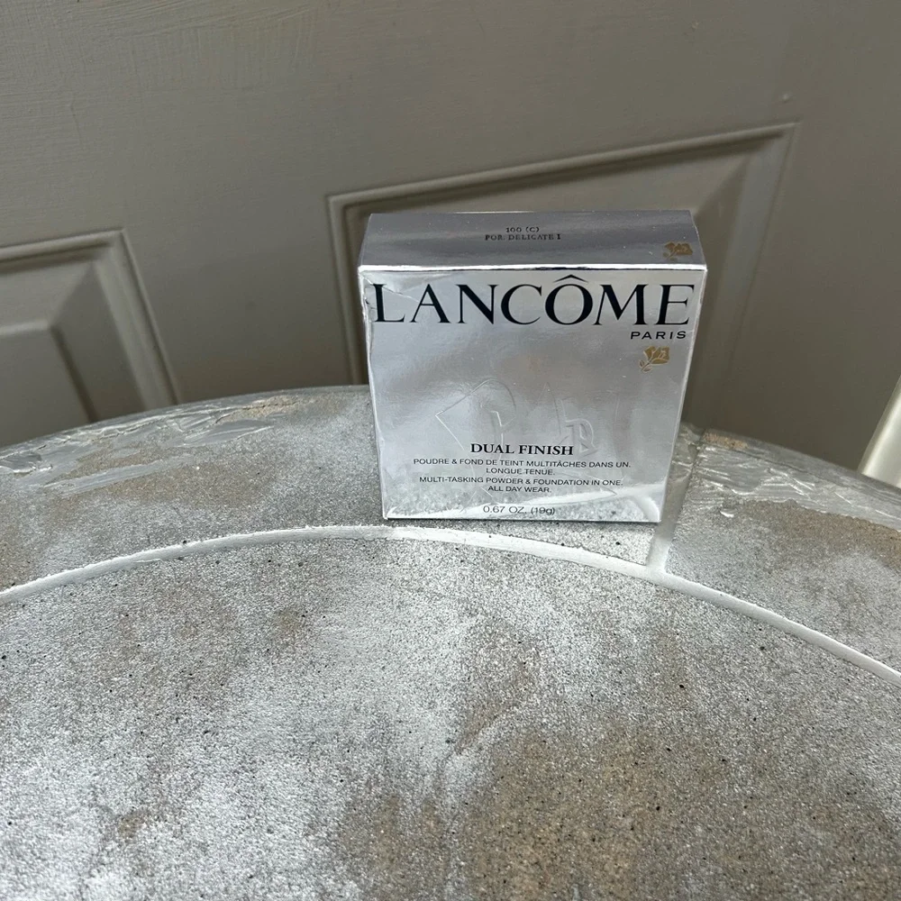 Lancome Dual Finish Foundation 0.67 oz